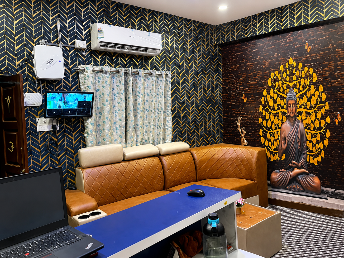Aromatherapy and decor detail at Ayora Wellness Spa