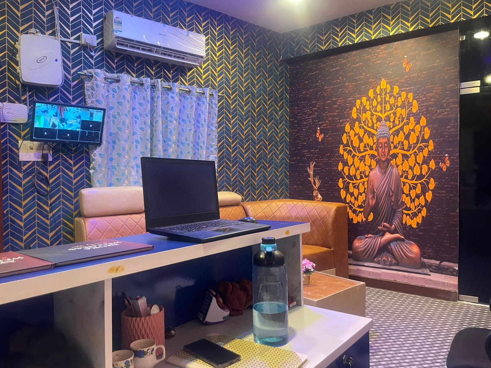 Wellness lounge seating area